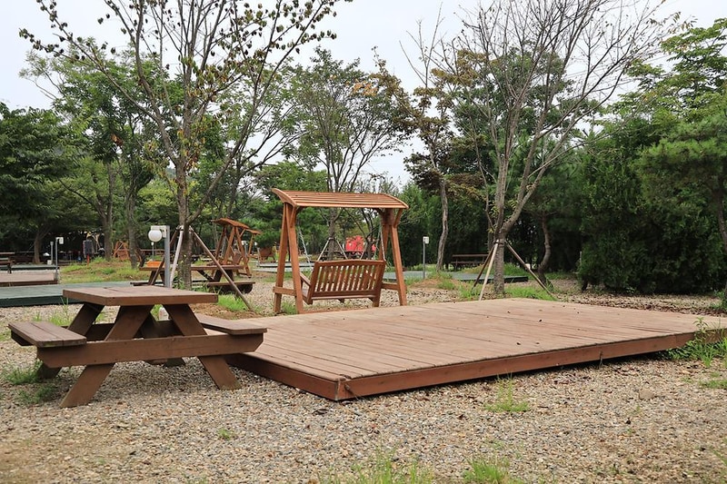 푸른섬 캠핑장 시설 사진 1