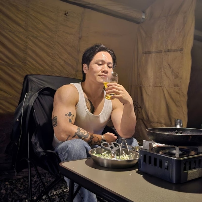 경기도 여주 강천캠핑장 잔디광장과 전원 타프존으로 이루어져...