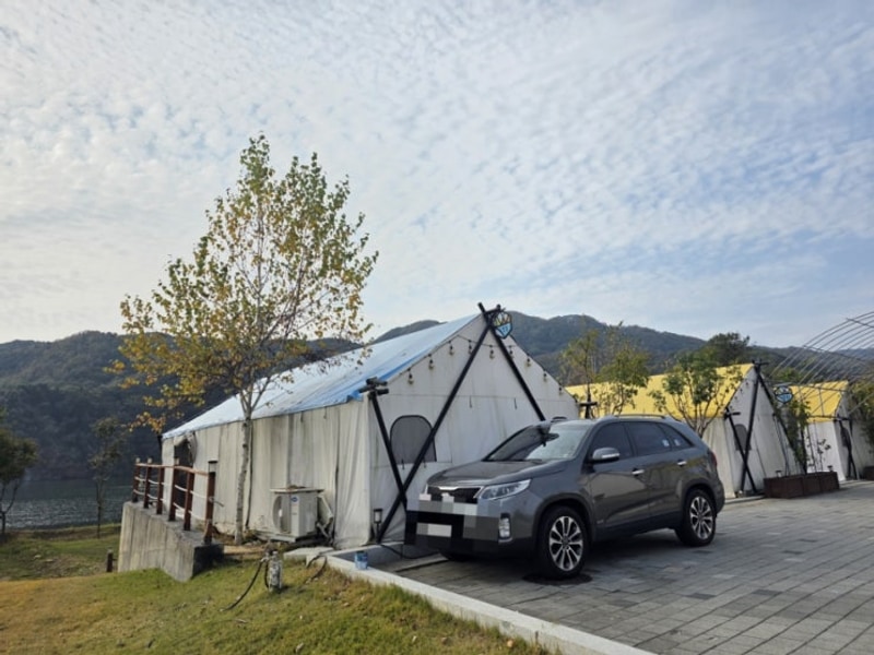 춘천]가을 단풍 즐기기 좋은 가성비 글램핑장, 리버위드캠핑장...