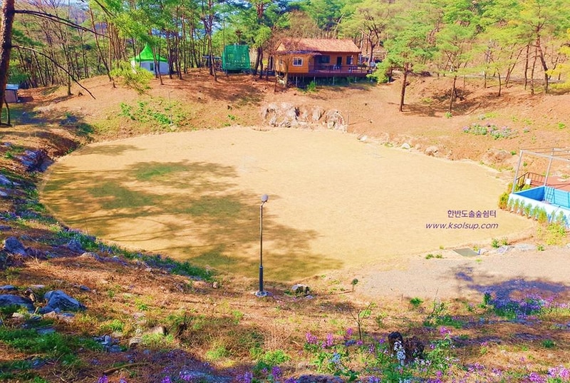 한반도 솔숲 쉼터 시설 사진 2