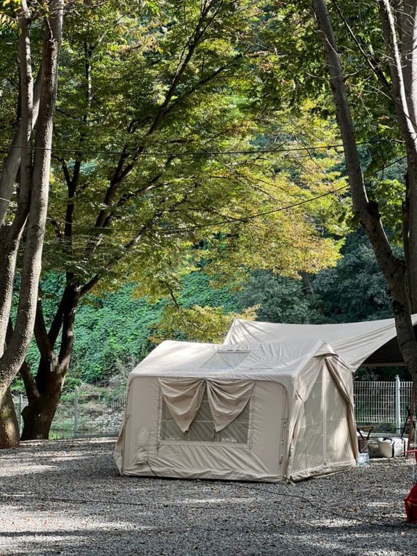 가평 중바위캠핑장 계곡캠핑 개울가사이트 5번 우중캠핑후기