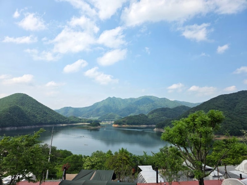 뻐꾸기와 개구리 소리 가득한 5월 충주호더쉼캠핑장 - 3번째...