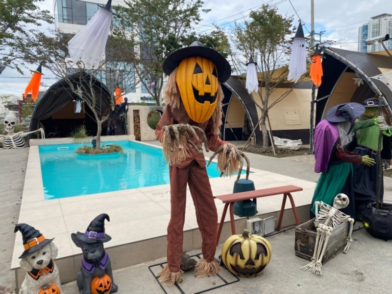 [맛집] 김해 "도시별장" :  도심에서 캠핑분위기를 느낄수있는...