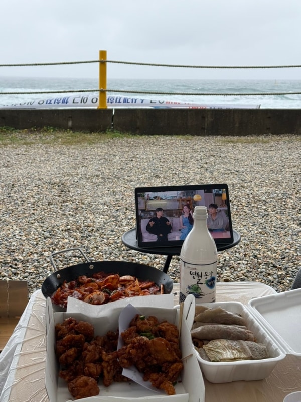 삼척 바다 앞 낭만 캠핑 "문암해변캠핑장"