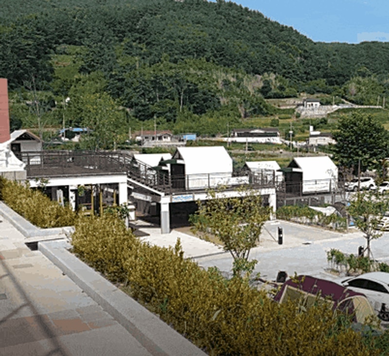 [방문후기]도서관있는 캠핑장, 남해 신생 야영장 '덕신야영장...