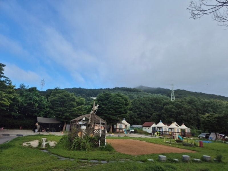 동두천 자연속의 에코유 캠핑장 (수영장, 방방이, 킥보드...