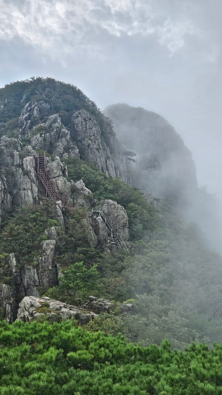 고흥 팔영산, 야영장 ~ 1봉 ~ 6봉 두류봉(596m) ~ 탑재...
