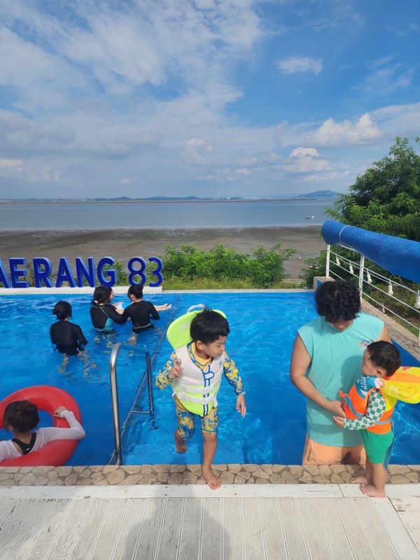 당진 서해랑83 카라반 숙박 후기 아이들과 즐긴 수영장과...