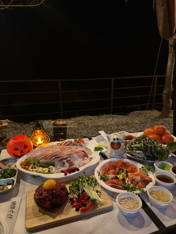 [제천캠핑장] 월악아지트캠핑장/할로윈컨셉캠핑 즐기기...