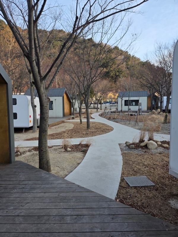 카라반캠핑 고요 대표 사진