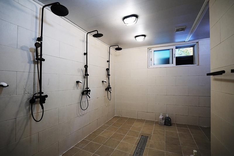 더 플래츠 글램핑 시설 사진 2