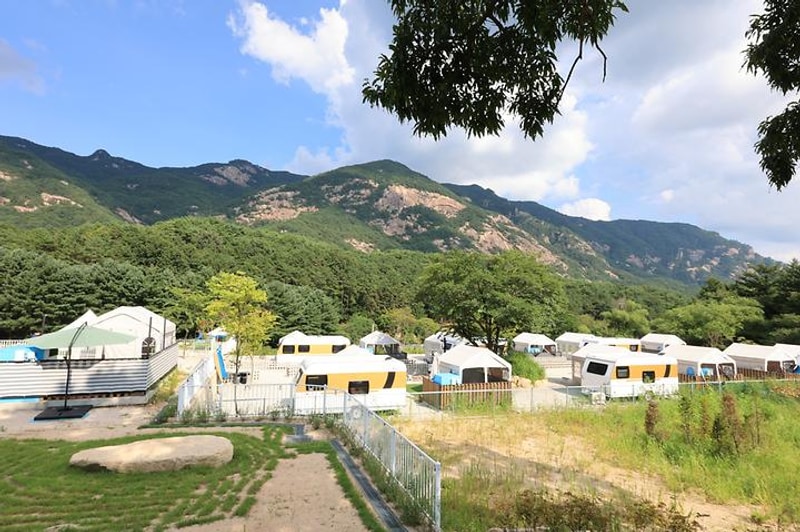산이다 글램핑 대표 사진
