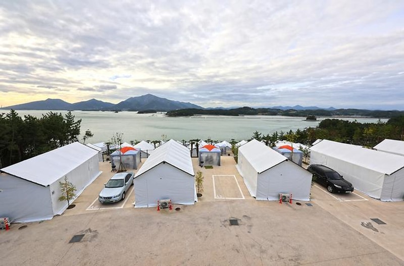 비토 노을숲 글램핑 대표 사진