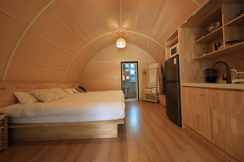 숲에서 만난 바다 글램핑 시설 사진 4