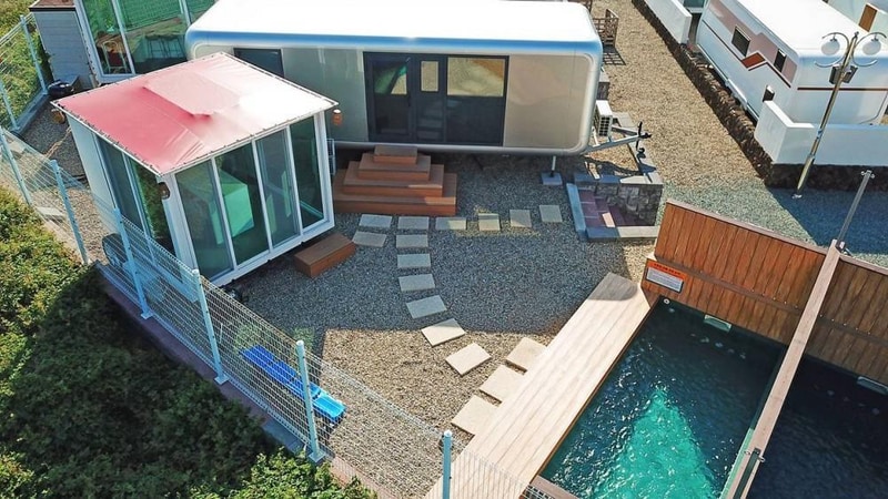 제주인포항 개별 수영장 카라반 시설 사진 35