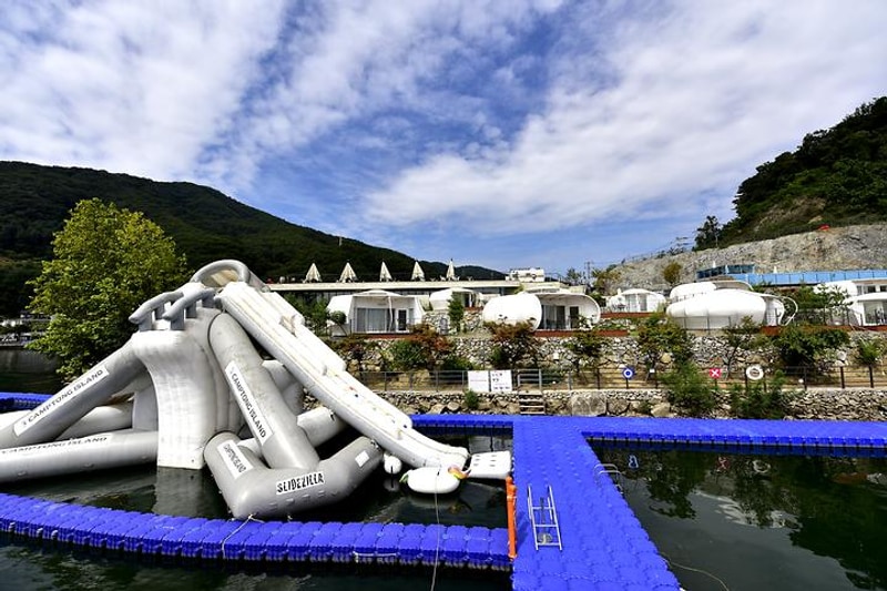 캠프통 아일랜드 대표 사진