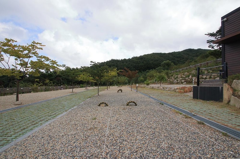 한티별빛아래관광농원 야영장 시설 사진 3