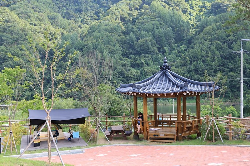 홍천강 자라바위 오토캠핑장 시설 사진 2