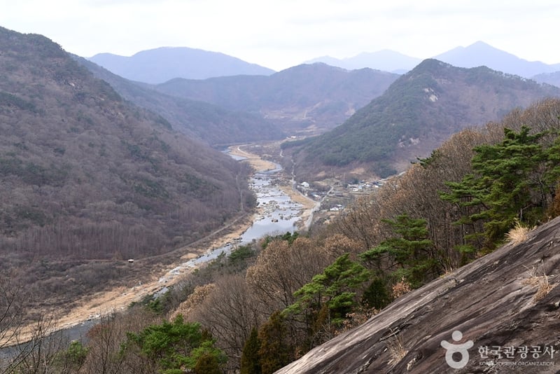 용궐산