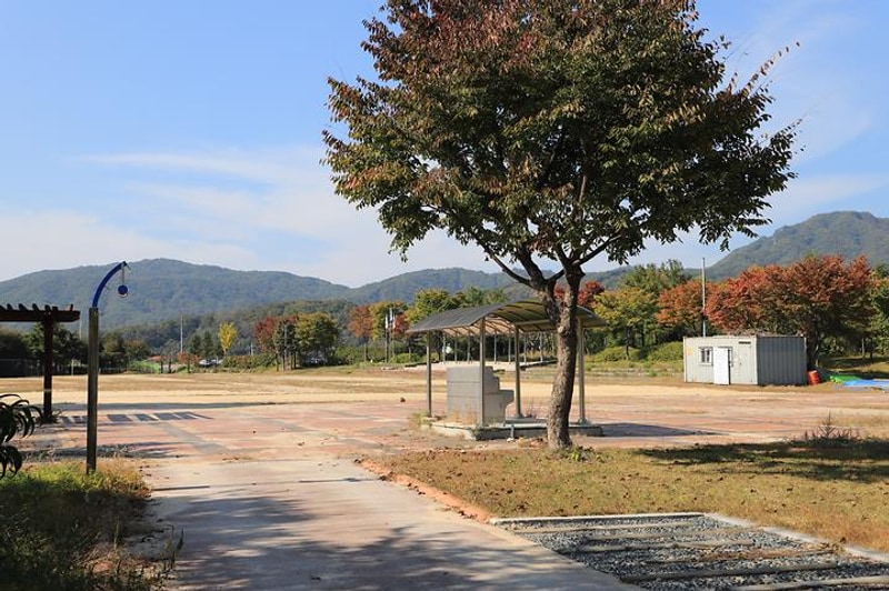 화강 수변 오토캠핑장 대표 사진