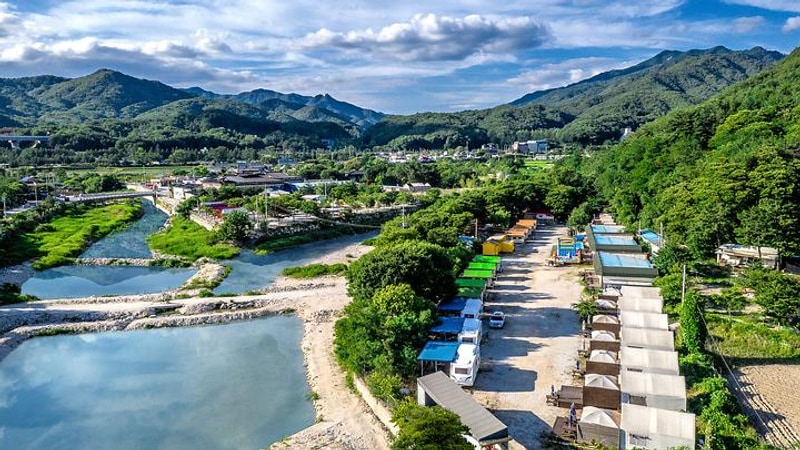 휴레스트 글램핑앤카라반 대표 사진