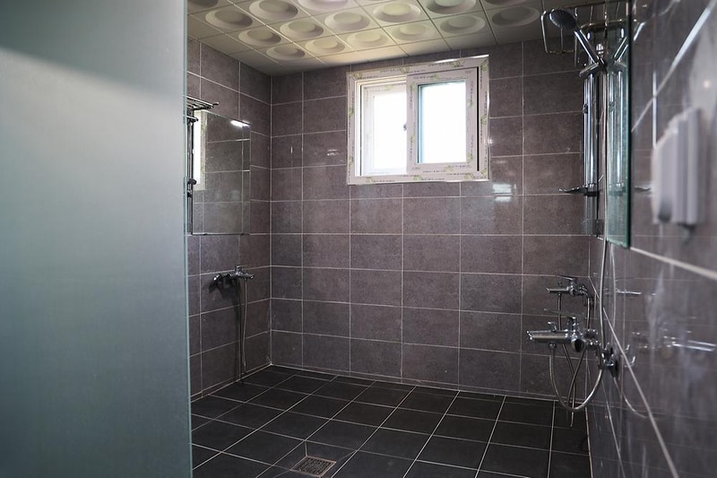 솔밭사이로 캠핑&펜션 시설 사진 9