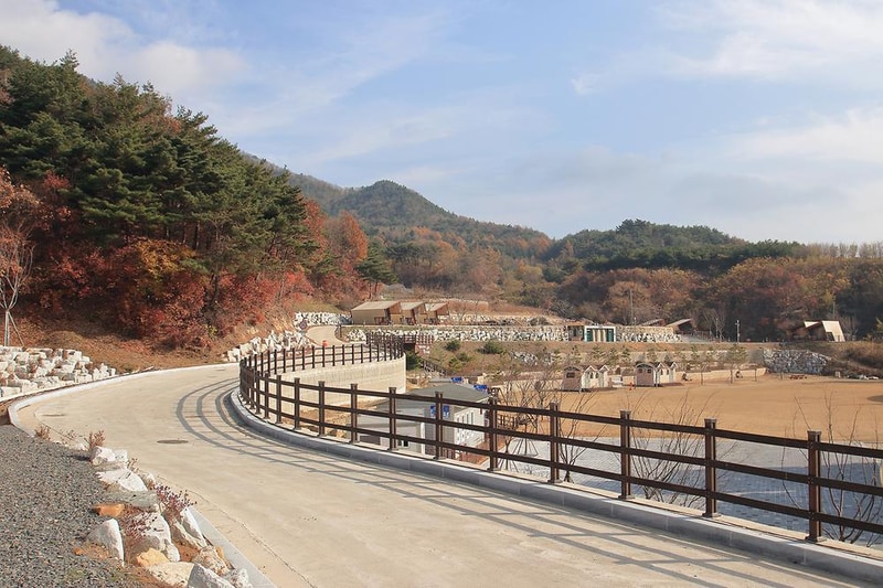 별빛테마마을 야영장 시설 사진 1