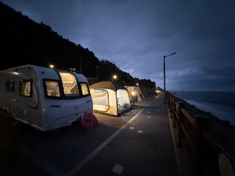 강릉 바다내음 캠핑장