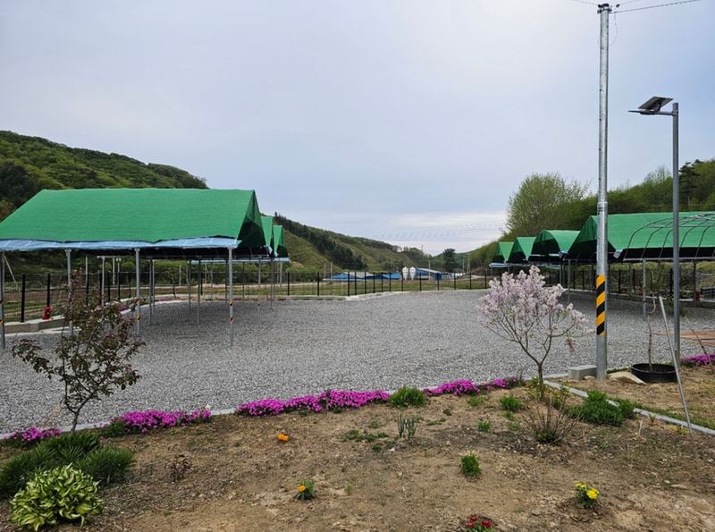 산과 벗 캠핑장 시설 사진 1