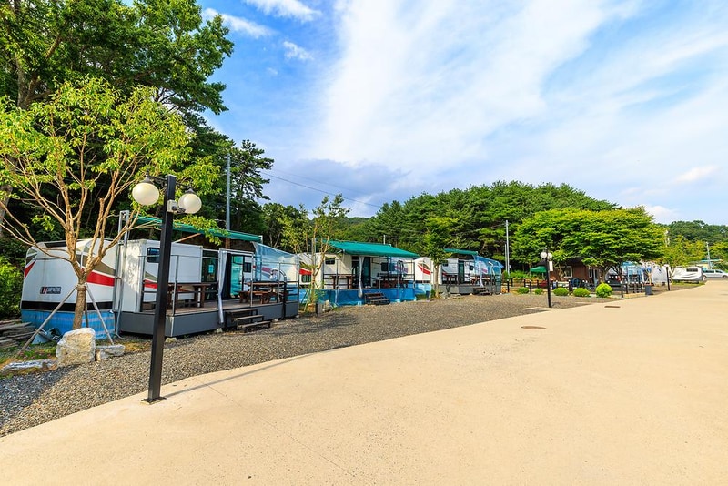 하늘아래 야영장 시설 사진 1