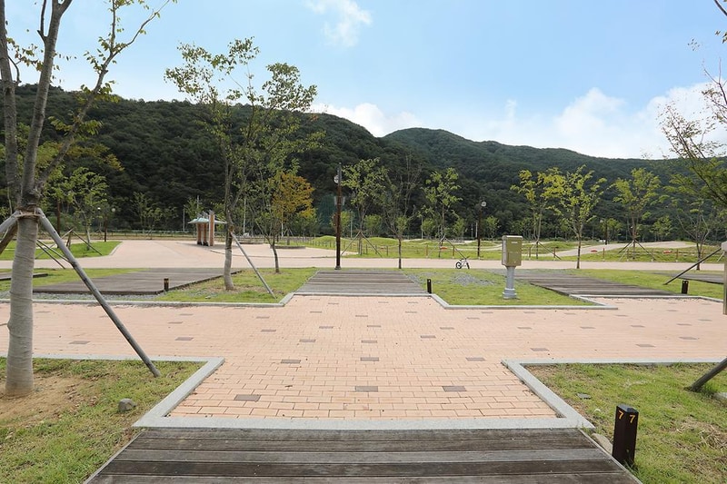 청도군 자전거공원 캠핑장 시설 사진 10