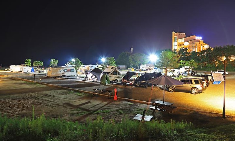 캠핑엔비치 대표 사진