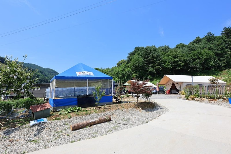 산마을글램핑 시설 사진 1