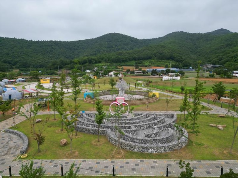 미로나라정원 글램핑장 대표 사진