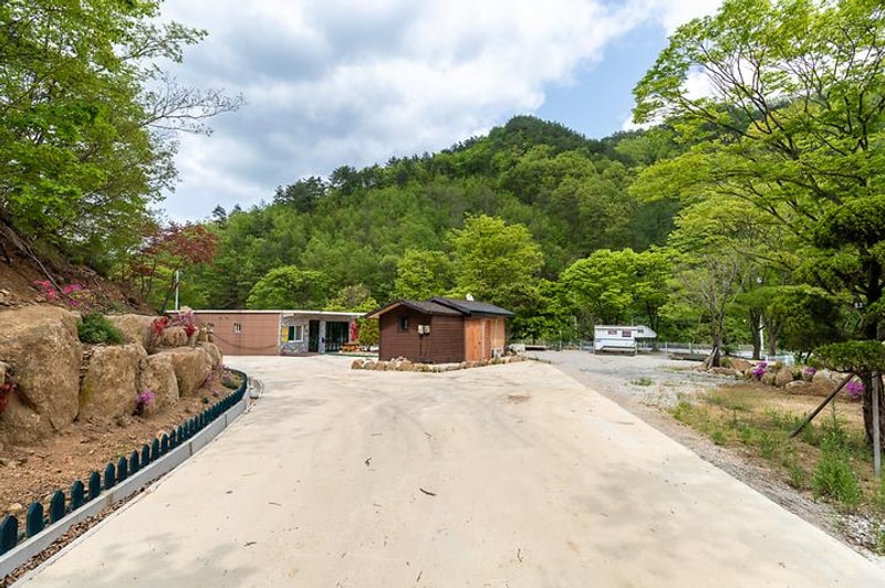 사계절 야영장 대표 사진