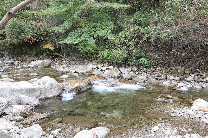 산아래 캠핑장 시설 사진 4