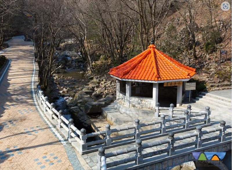 화암약수야영장