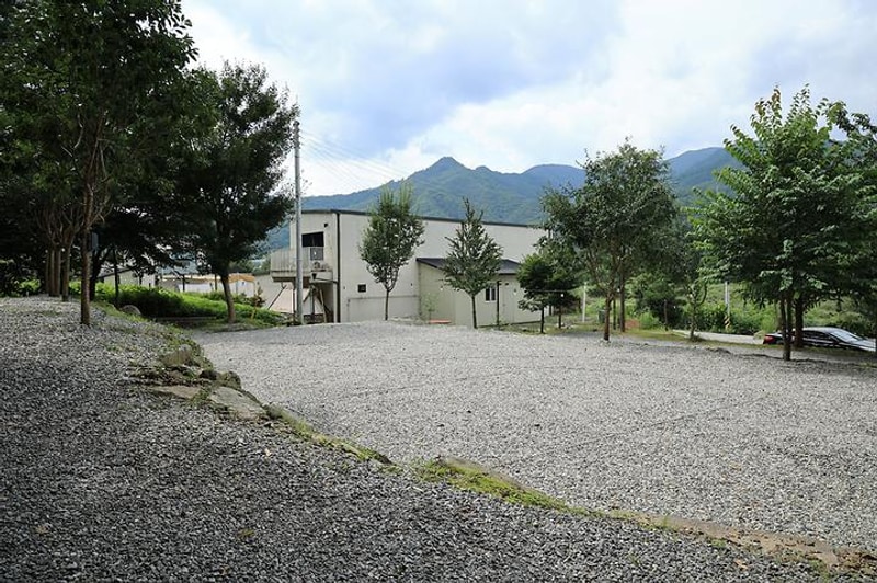 읍내리 75-1 캠핑장 대표 사진