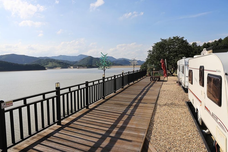 용담댐 오토 캠핑장 시설 사진 1