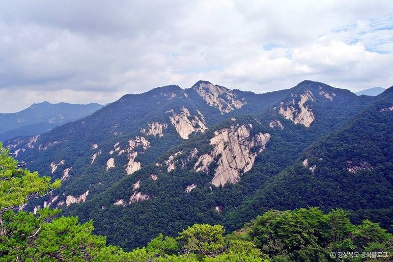 조령산