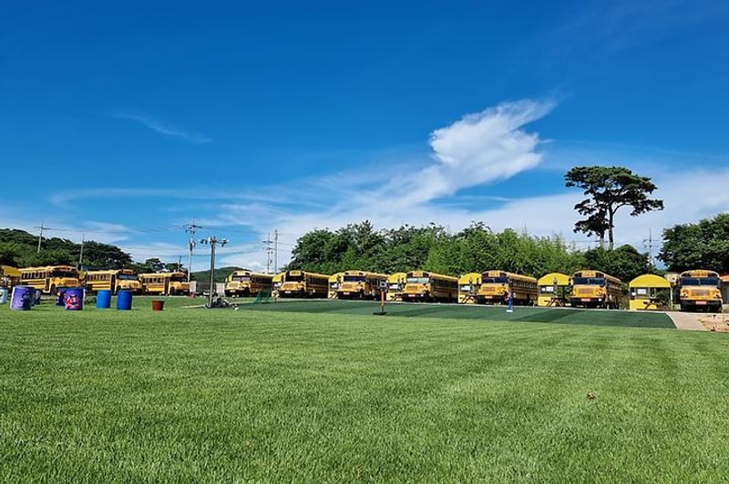 안면도스쿨버스캠핑장 대표 사진