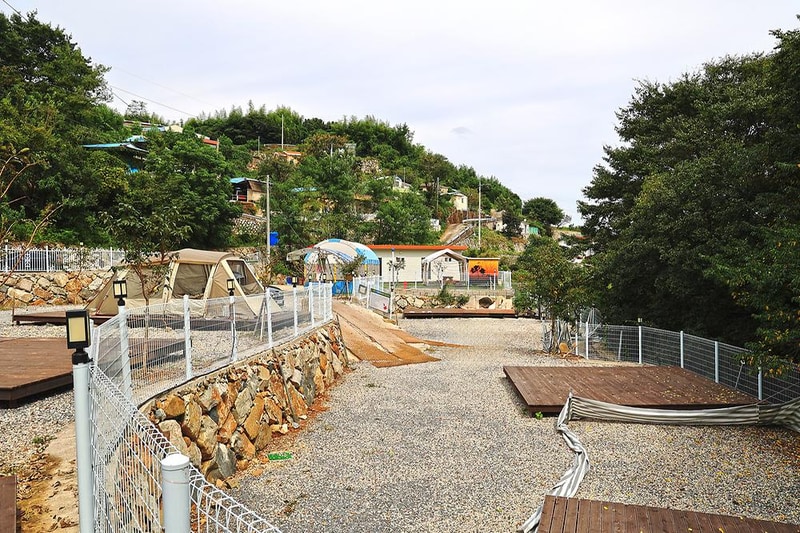 남해 포레스 오토캠핑장 시설 사진 1