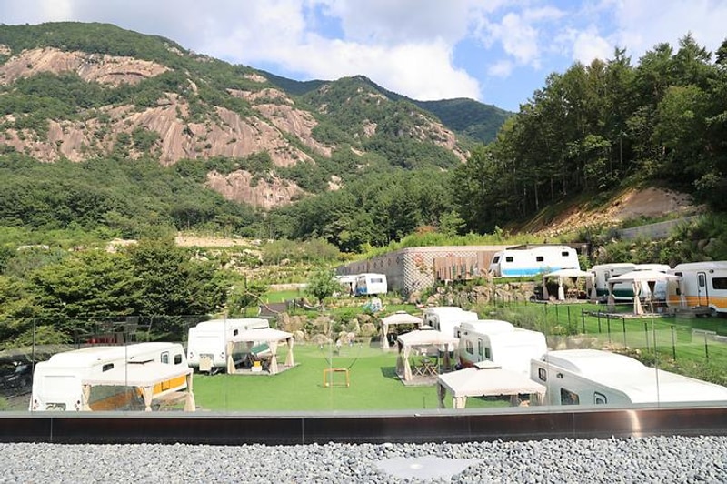산정호수 마루글램핑 카라반 대표 사진