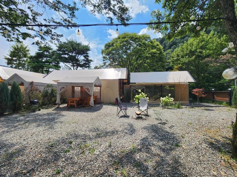 네츄럴밸리 풀램핑 4계절온수풀 대표 사진