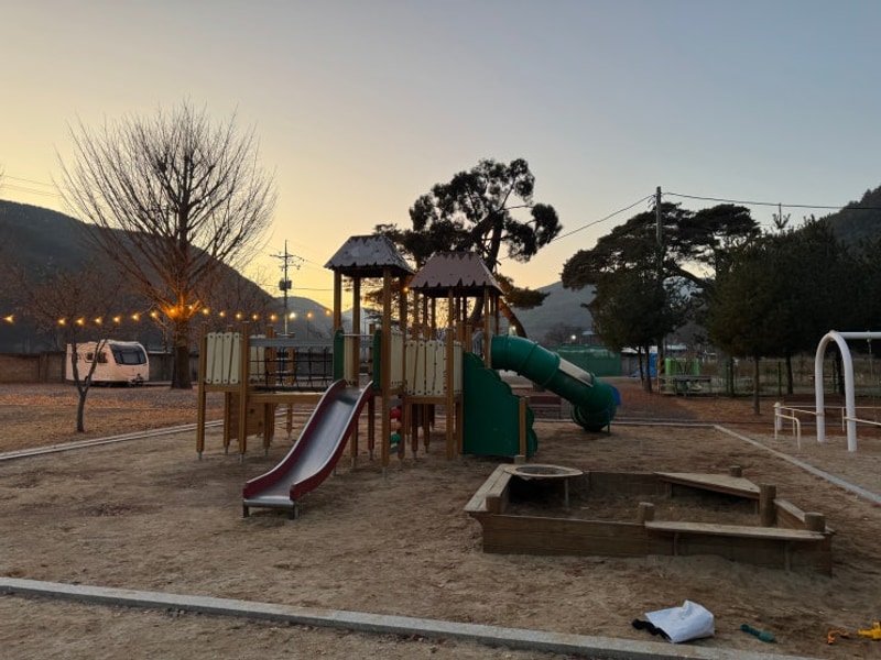 의령 거장산 오토캠핑장