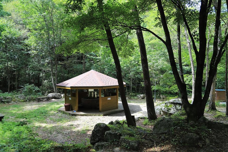 방태산 자연휴양림 캠핑장 시설 사진 2