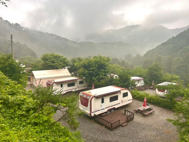 가평 글램핑 추천 ‘가평명지산카라반글램핑 카라반 스위트...