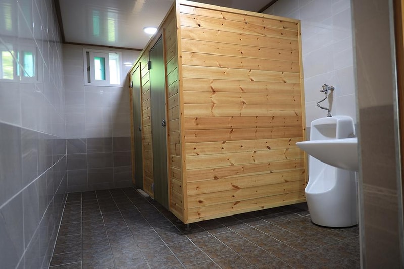 계곡과느티나무 캠핑장 시설 사진 14