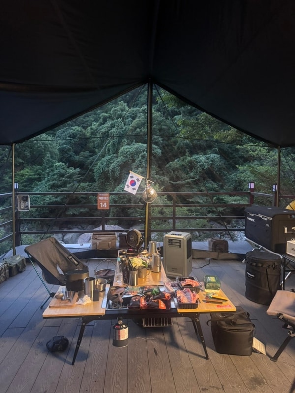 역대급 인생캠핑장 시원한 계곡이 있는 경남 산청 우니메이카...