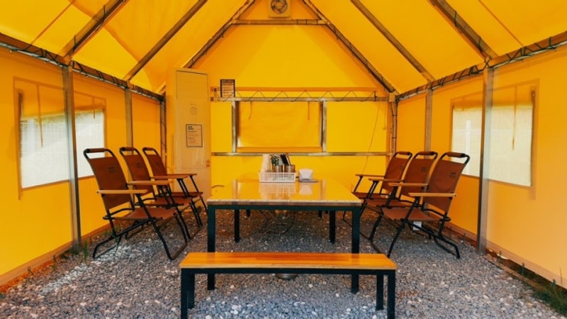 김해 물놀이도 가능한... 되는 글램핑 캠핑장 고기집 [휴파티]